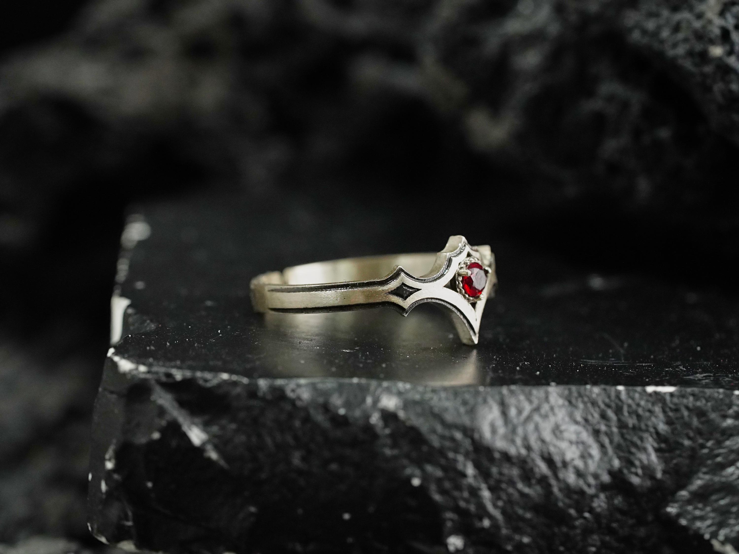 EXCLUSIVE Cazador's Ring From Baldur's Gate 3, Szarr Family Custom 950 EXCLUSIVE Cazador's Ring From Baldur's Gate 3, Szarr Family Custom 950