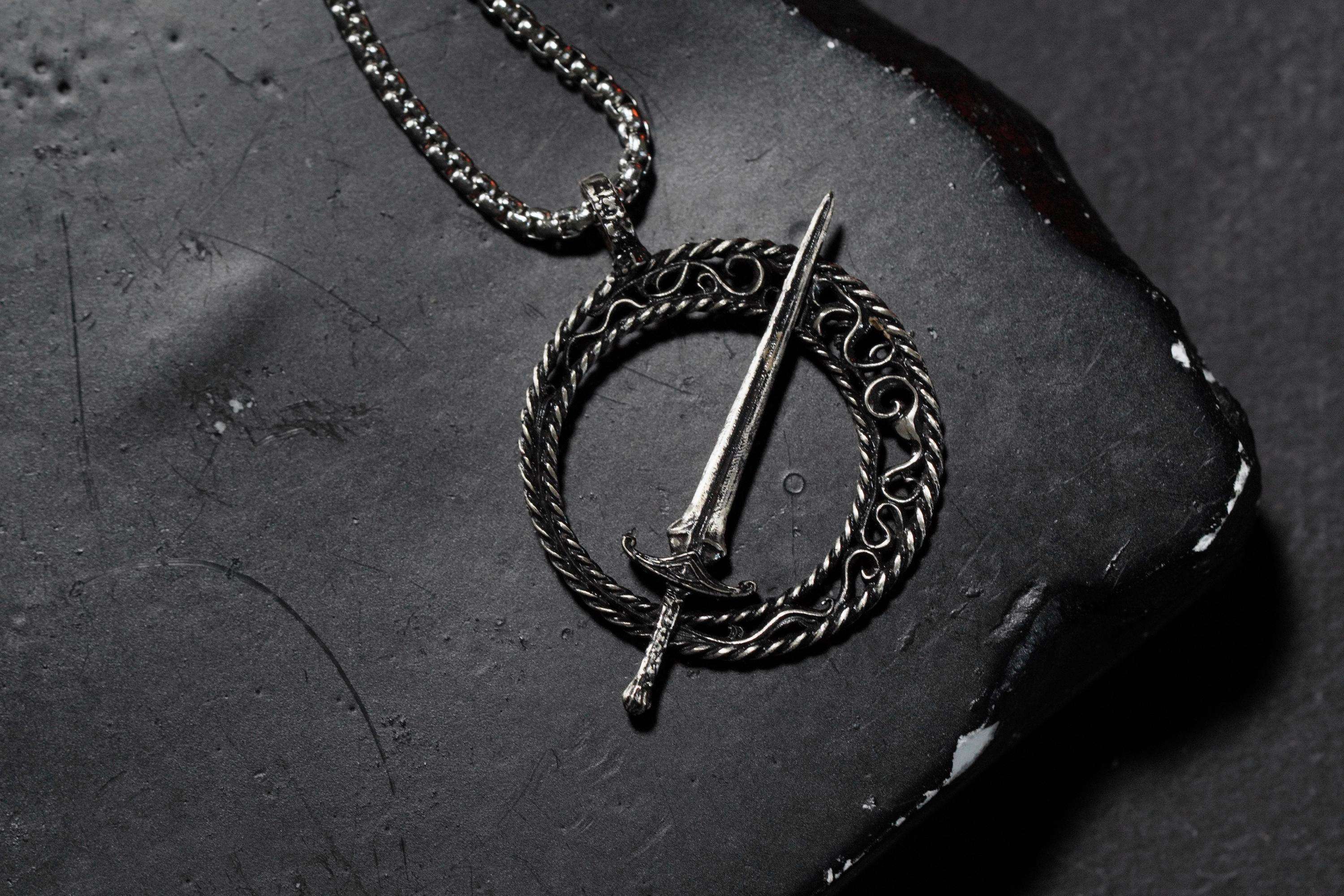 Dark souls necklace - Etsy 日本