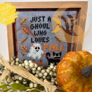 Gewoon een Ghoul Digital PDF Cross Stitch-patroon; downloadbaar; Halloween, spoken, zwarte katten