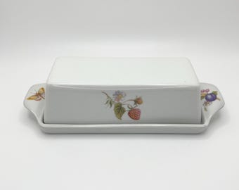 Vintage Cordon Bleu Porcelain Butter Dish Butterfly Strawberry Grapes Made in USA 8” As Is