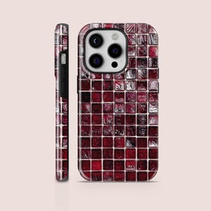 Etui Magsafe na telefon z nadrukiem w czerwoną mozaikę: burgundowa, wytrzymała osłona w szachownicę do iPhone'a, Samsunga i Pixela