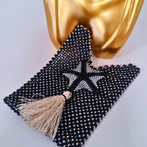 Étui pour carte bancaire en perles Miyuki – Noir & Argent – Étoile de mer en relief – Accessoire fait main élégant