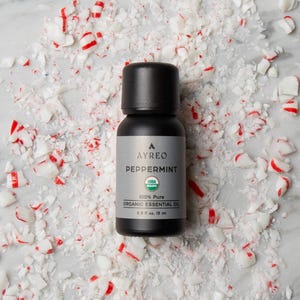 Organic Peppermint Essential Oil – Pure Aromatherapy Diffuser Oil (0.5 oz, 15 mL)