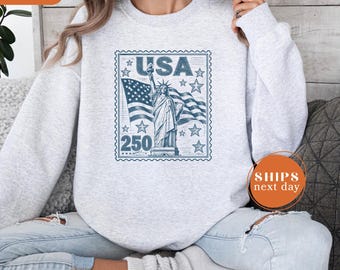 Statue of Liberty Sweatshirt, USA 250 Vintage America Pullover, Retro Patriotic 4th of July Hoodie