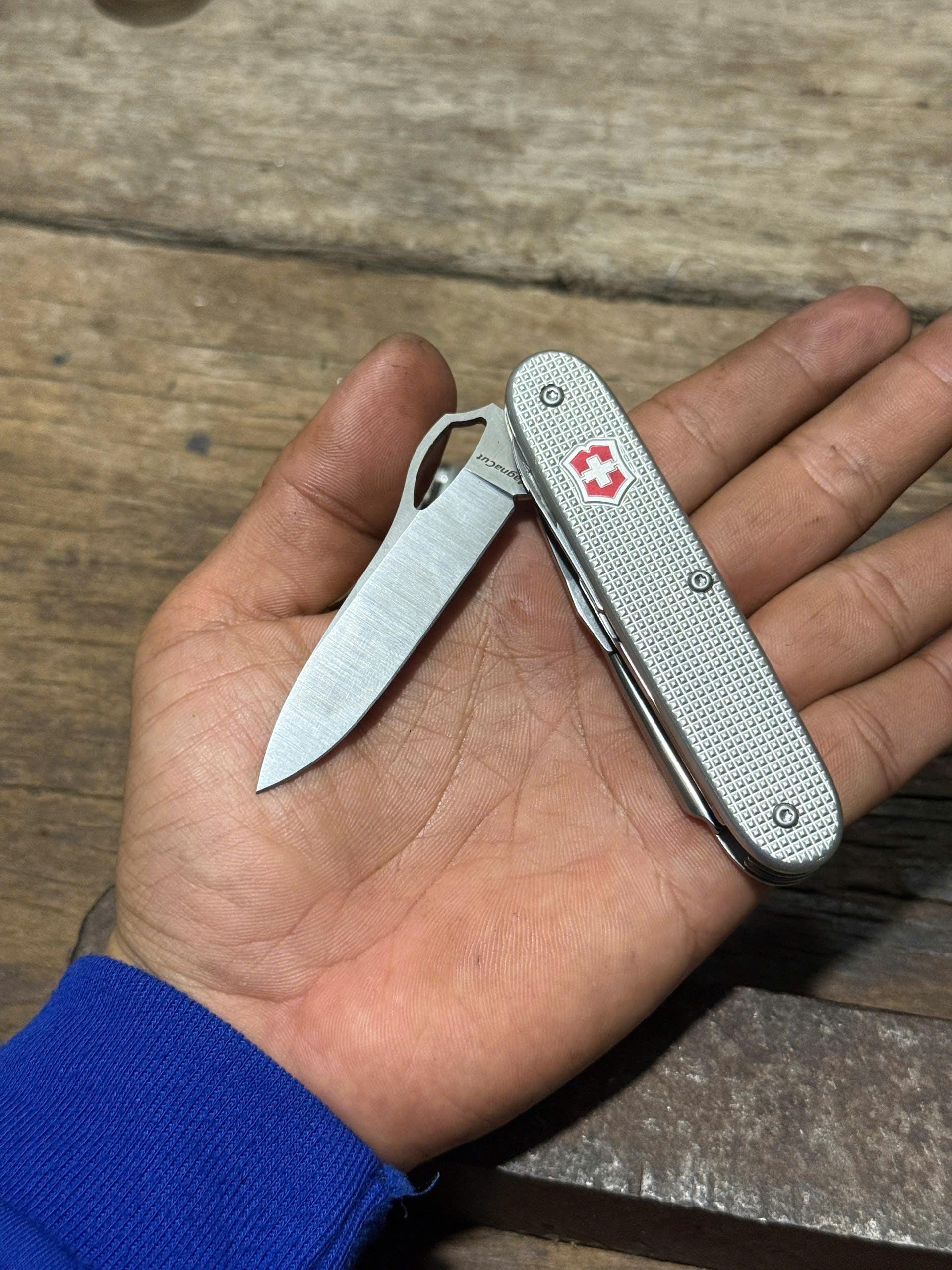 Victorinox custom - Etsy 日本