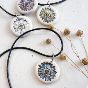 Daisy Flower Necklace, Ceramic Necklace Pendant, Daisy Pendant Charm, Clay Charm Necklace, Ceramic Pendant Necklace