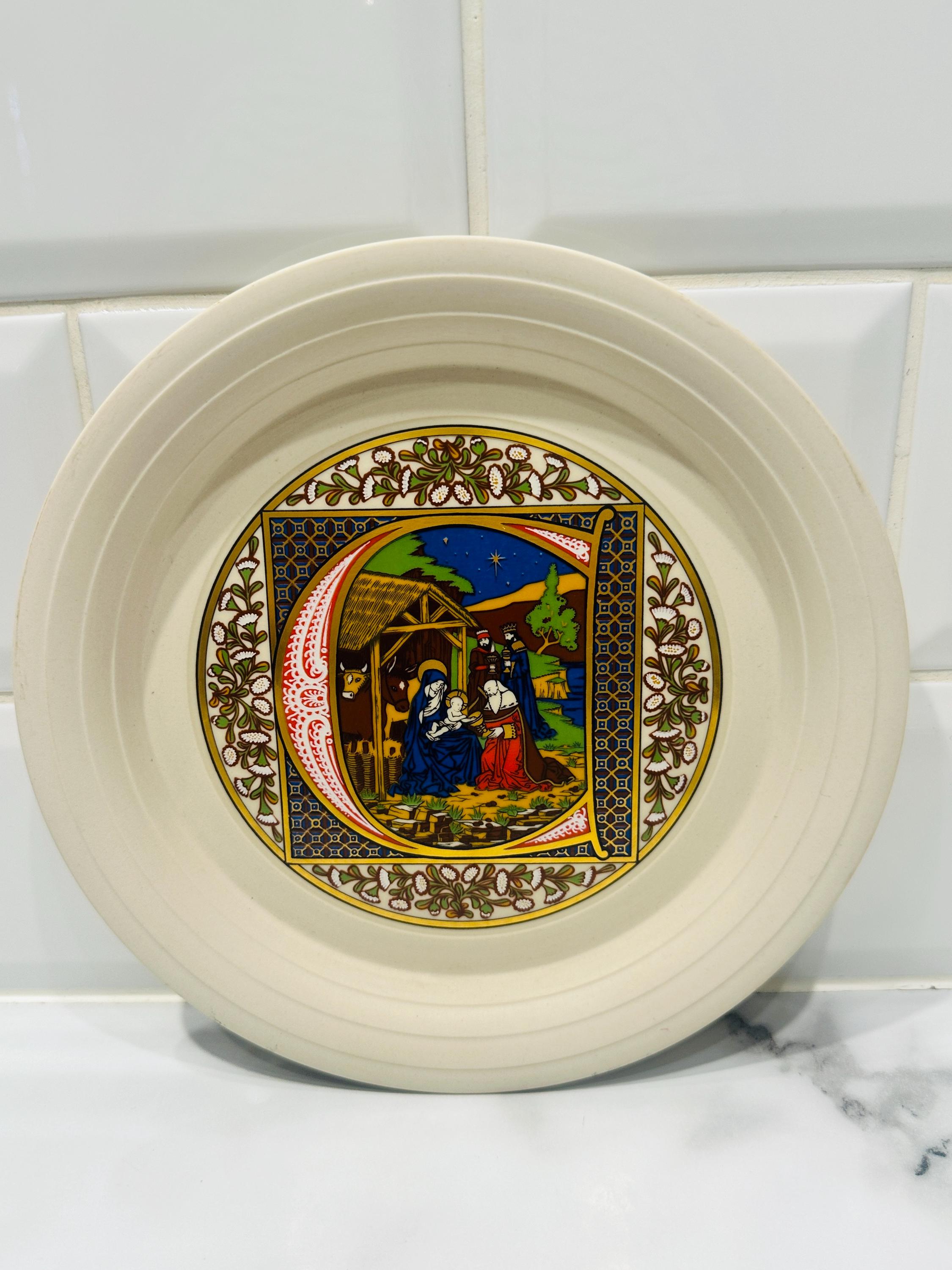 Hornsea Christmas Plates - Etsy Australia