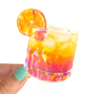 Adesivo Prisma de Coquetel Tequila Sunrise - Adesivo de Arte em Vinil Quirky. Adesivo de Menu de Coquetéis Signature. Decalque para Laptop Foodie e Garrafa de Água