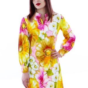 70s Hawaiian Dress 60s Mod A-line Psychedelic Shift Abstract Mini Bright Floral Flowers 1960s 1970s Sixties Metal Zipper Small S image 2