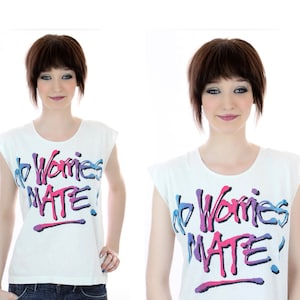 80s Vintage T-Shirt 90s Neon Graffiti Paint Australian No Worries Mate 80s Surf Surfer Beach Small S Medium
