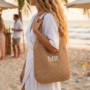 Gepersonaliseerde stranddraagtas, strandstrotas, aangepaste raffia strandtas van stro, bruidsdouchetas, cadeauzakje vrijgezellenfeest, aangepaste initialentas afbeelding 5
