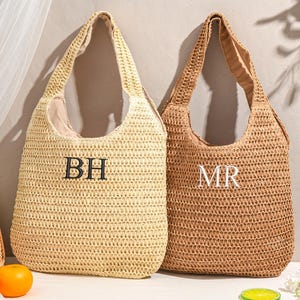 パーソナライズされたビーチトートバッグ、ビーチストローバッグ、カスタムストローラフィアビーチバッグ、ブライダルシャワーバッグ、独身パーティーギフトバッグ、カスタムイニシャルバッグ