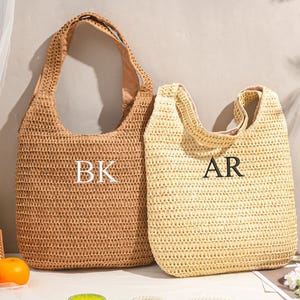 Gepersonaliseerde stranddraagtas, strandstrotas, aangepaste raffia strandtas van stro, bruidsdouchetas, cadeauzakje vrijgezellenfeest, aangepaste initialentas afbeelding 7