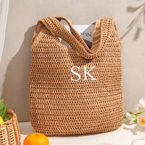 Gepersonaliseerde stranddraagtas, strandstrotas, aangepaste raffia strandtas van stro, bruidsdouchetas, cadeauzakje vrijgezellenfeest, aangepaste initialentas afbeelding 6