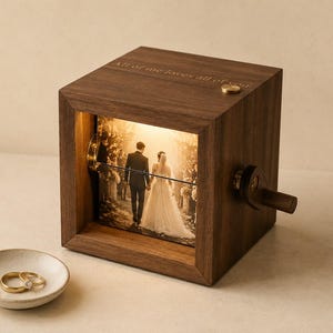 Personalized Wedding Photo Flipbook Box with Light, Custom Wooden Crank Picture Box, Anniversary Gift for Couple, Wedding Keepsake
