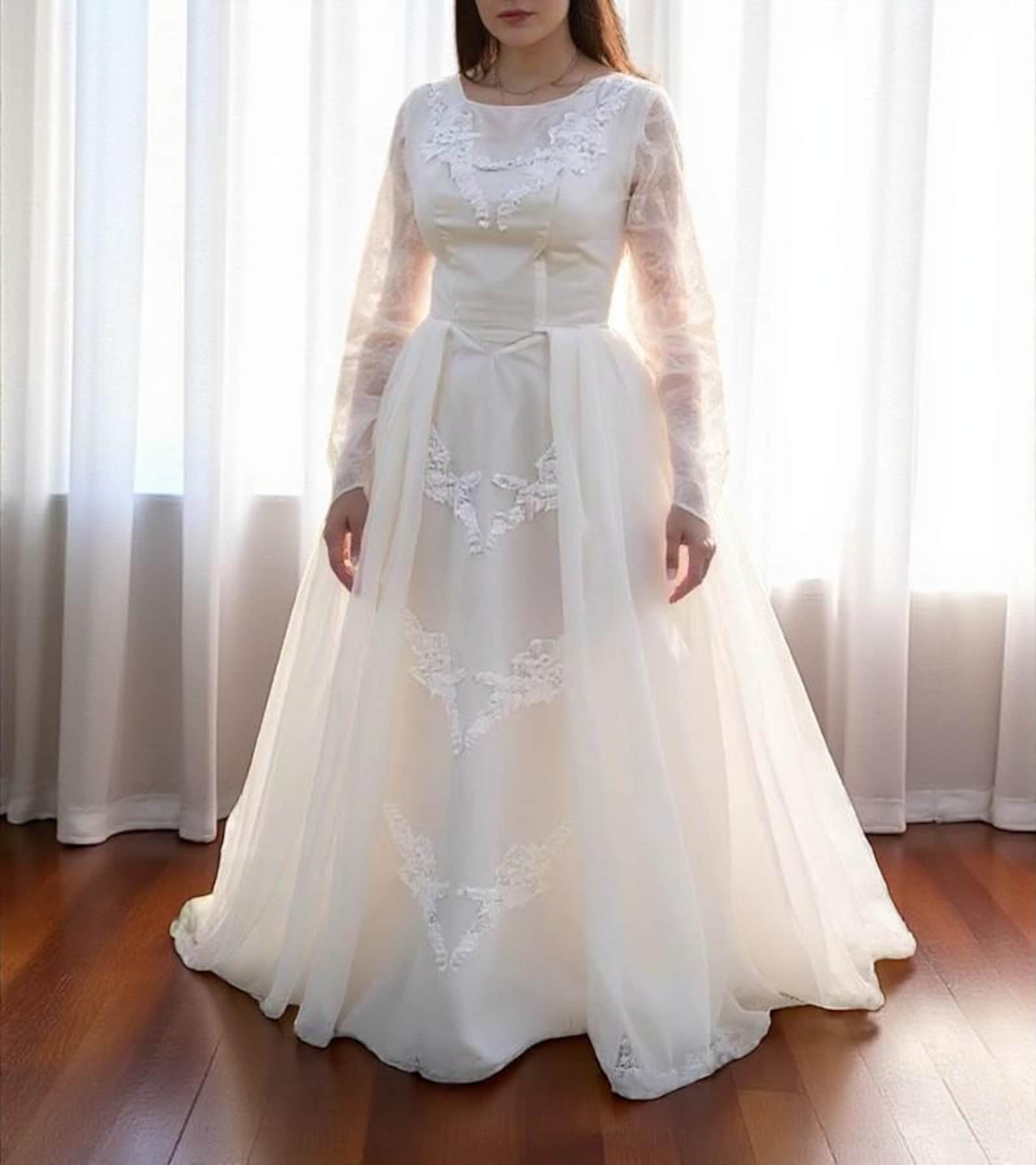 1950s 60s Lace Appliqué Wedding Gown: Vintage High Neck Bridal Dress - Etsy 1950s 60s Lace Appliqué Wedding Gown: Vintage High Neck Bridal Dress - Etsy