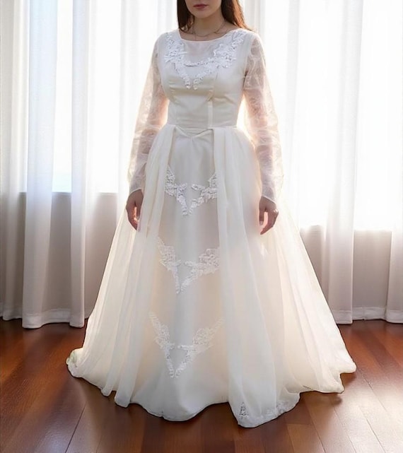 60s wedding dress Iconic dresses of the '60s it may show minor imperfections such as small stains or signs of wear 1950s 60s Lace Appliqu Wedding