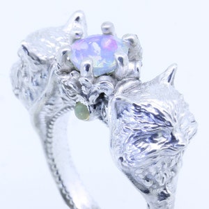Anillo de gato de plata Gato con ópalos Joyería de gato Anillo de gatito Amante del gato Regalo Orejas de gato Anillo de compromiso de gato Kawaii Anillo de compromiso de gato Regalo de gato Anillo hecho a mano