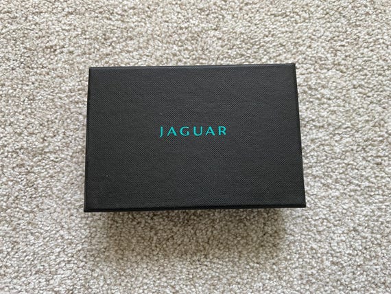 Jaguar Leaper Silver Metal Chrome Desk Ornament Paperweight
