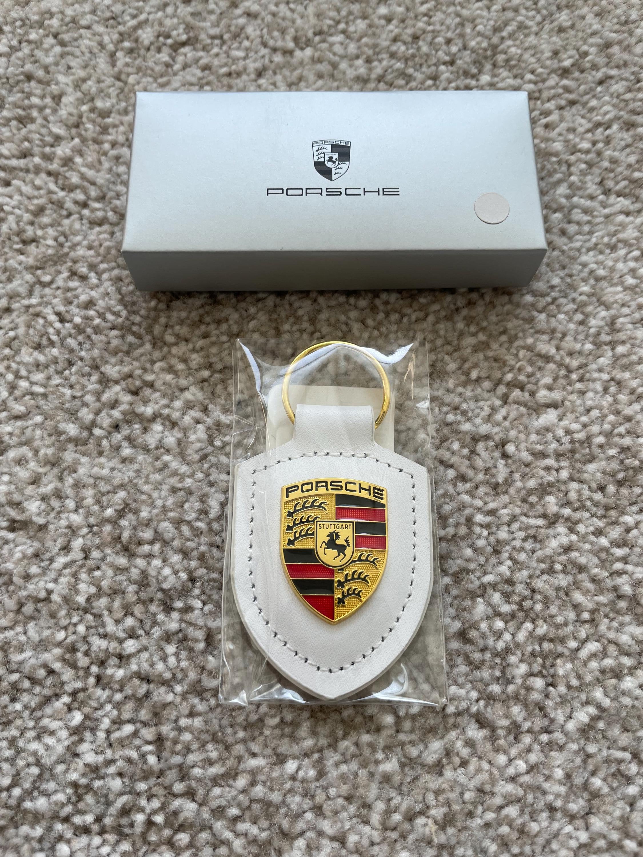 Buy New Genuine Porsche Leather Key Fob Keyring Keychain Emblem (Black) Crest In Lake Mary - Foto 8