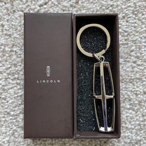 Lincoln Original Logo Key Chain