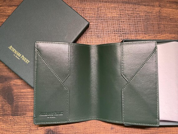 Audemars Piguet Vintage Leather Passport Cover Royal Oak Green