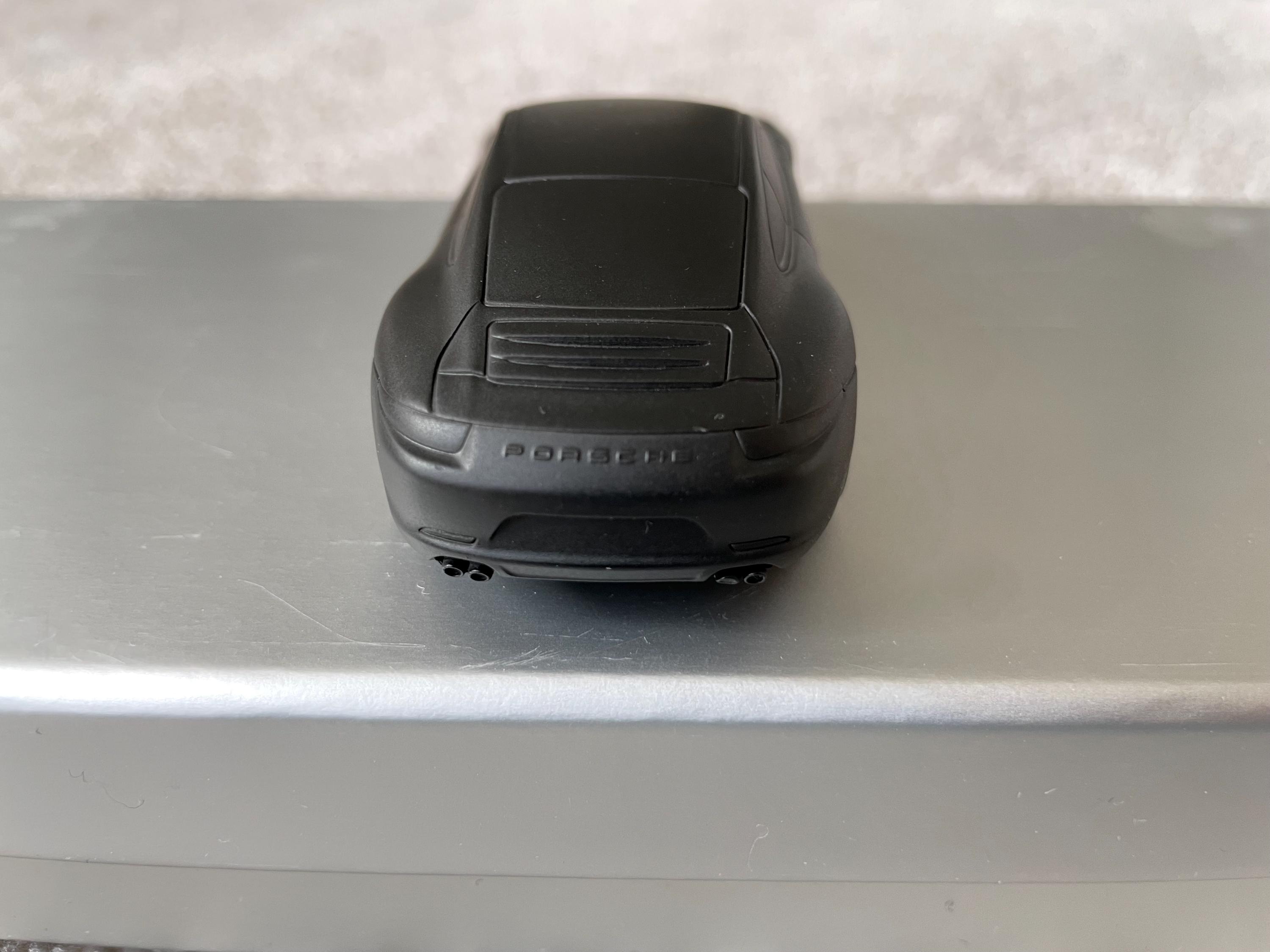 911 カレラS 1:43 ペーパーウェイト アルミモデル マットブラック