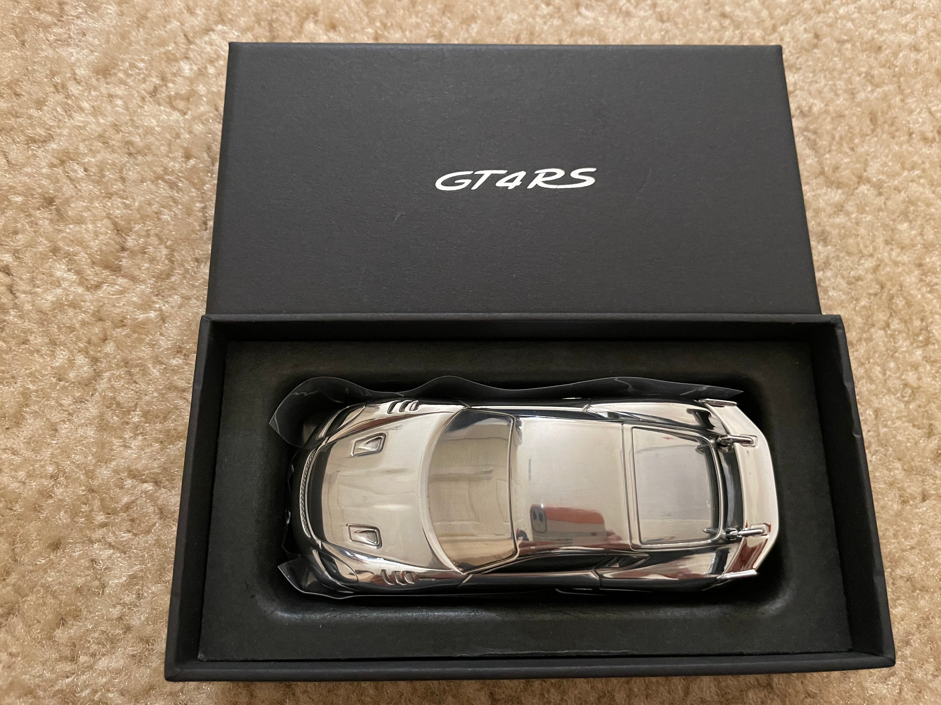 ポルシェ 718 ケイマン GT4 RS アルミ製ペーパーウェイト1/43 il_fullxfull.6286422256_dtpe.jpg