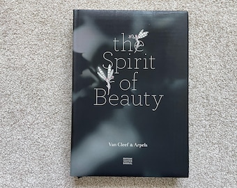 Van Cleef & Arpels The Spirit of Beauty High Jewelry Exhibition Catalogue Book