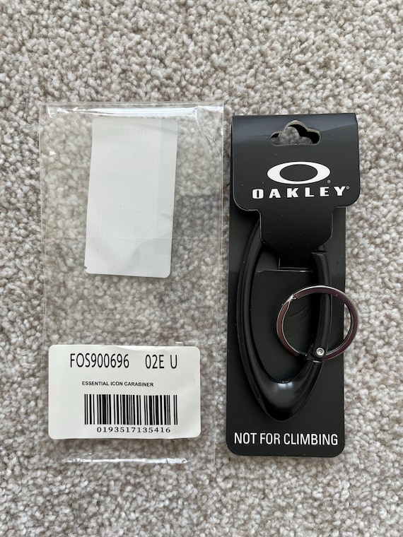 Oakley Original Essential Icon Carabiner Keychain 3.6in Black