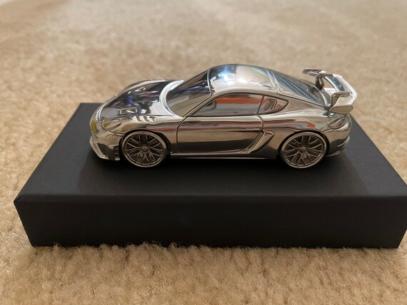 ポルシェ 718 ケイマン GT4 RS アルミ製ペーパーウェイト1/43 楽天市場】ポルシェ特注 1/43 ポルシェ 718 ケイマン GT4 RS 982