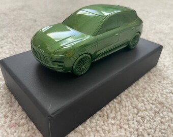 Macan Turbo Mamba Green Metallic Limited Edition 1:43 Paperweight Aluminum Model