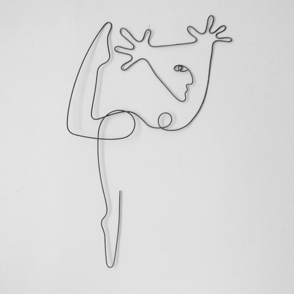 Contemporary dancer sculpture, wire art, wall decoration