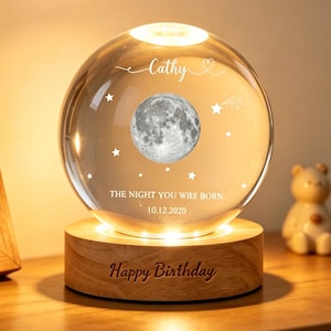 Luminária Noturna Personalizada em Formato de Lua com Bola de Cristal LED, A Noite em que Você Nasceu, Fases da Lua por Data, Abajur de Aniversário, Luminária de Lua Sentimental para Ela