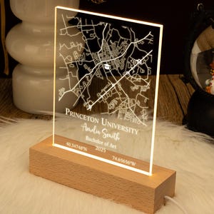 Luz nocturna personalizada con mapa del campus, lámpara LED de noche con mapa universitario personalizado, placa acrílica con mapa universitario, regalos de graduación para la generación de 2025