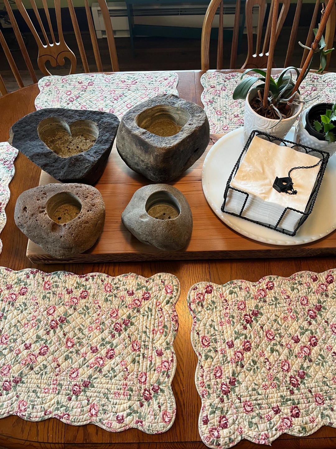 Eden Stone Round Metal Planters Handmade & Lightweight, Outdoor with Drainage