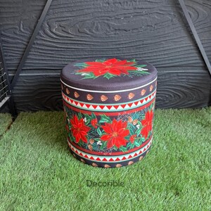 Poinsettia Patterned Round Pouf, Foot Stool, Ottoman Pouf, Pouffe, Footstool, Handmade, Makeup Pouf, Pouf Chair, Pouf Bench, Furniture