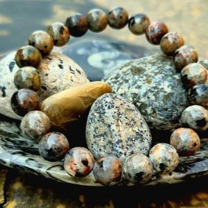Fluorescent Michigan Wonders | Glowing Yooperlite, Petoskey Stone, & UV Crystal Bracelet | Rockhound Gift Set
