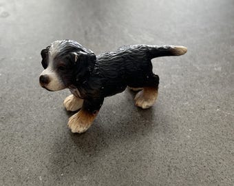 2005 Schleich Bernese Mountain Dog Puppy Figure Realistic Animal Toy Retired