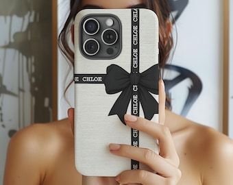 Funda personalizada con lazo negro para iPhone 16, 15, 14 y 13. Funda personalizada con nombre para Samsung S23. Funda coqueta. Funda personalizada para iPhone.