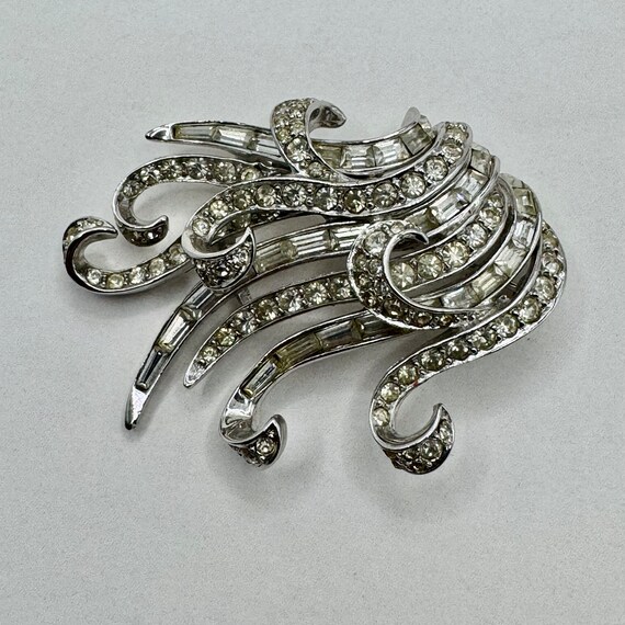 Rare Signed Marcel Boucher Swirl Brooch with Roun… - image 8