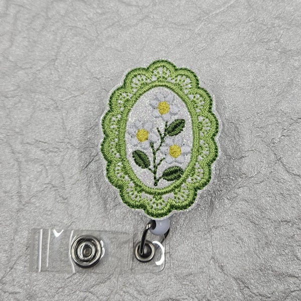Vintage Daisy Flower Badge Reel, Retractable ID Holder, Permanent Swivel