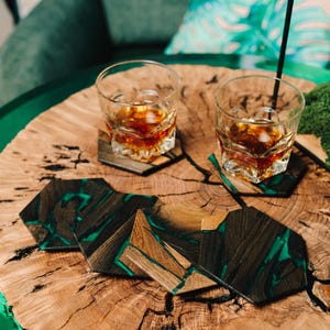 Green Epoxy Coasters Set, Epoxy Resin Coaster, Unique Whiskey Gift, Bog Oak Wooden Coasters, Table Kitchen Decor, Housewarming Gift