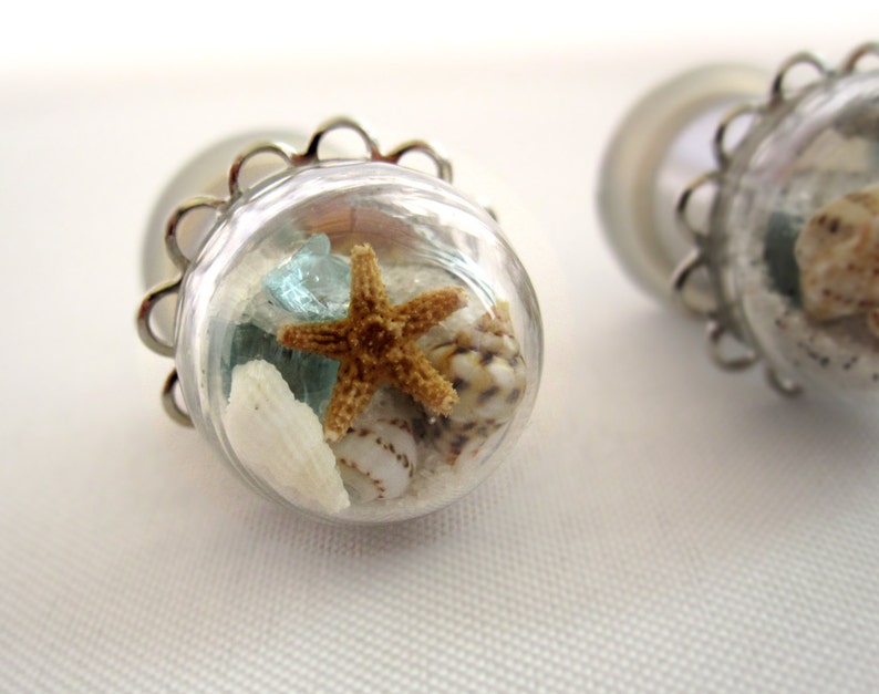 Pair of Beach in a Bubble Statement Plugs Real Sand Shells Sea Glass Starfish 7/8 image 3