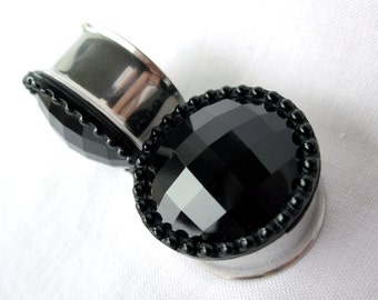 Pair of Black Faceted Button Plugs - Girly Gauges - 9/16", 5/8", 3/4", 7/8", 1" (14mm, 16mm, 19mm, 22mm, 25mm)