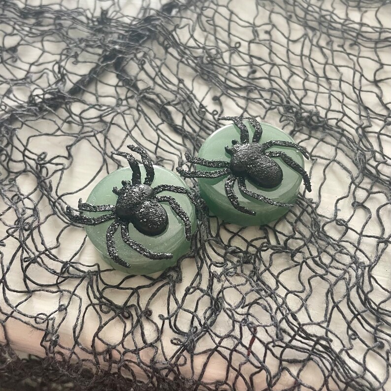 One of a Kind Pair of Green Jade and Spider Plugs Halloween Gauges 1 25mm OOAK image 6