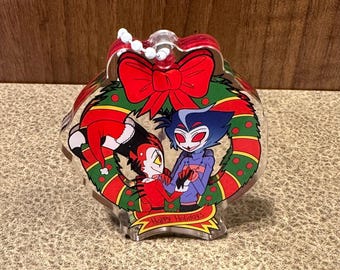 Christmas Stolas and Blitz quicksand keychain