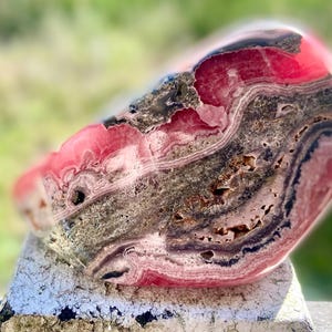 AAA Grade Rhodochrosite Stalactite Freeform | Collector’s Specimen | 878g | Capillitas Mine, Argentina