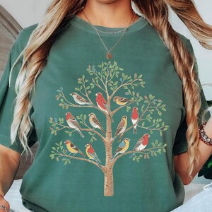 Comfort Colors® Bird Gift Bird Shirt Bird Watching Gift Birdwatcher Shirt Bird Lover Shirt Bird Nerd Shirt Gift for Bird Lover, Bird Species