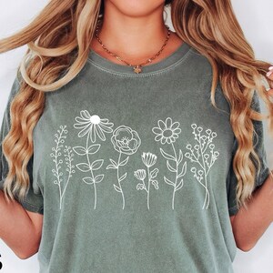 Comfort Colors® Wildflower Shirt, Floral Cottagecore Shirt, Botanical Shirt, Flower Shirt, Nature Shirt, Wildflower Tshirt,Wild Flower Shirt
